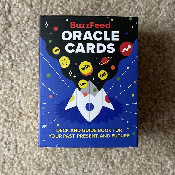 NIB Buzz Feed BuzzFeed ORACLE CARDS Deck and Guide Book Past Present & Future - Picture 2 of 3